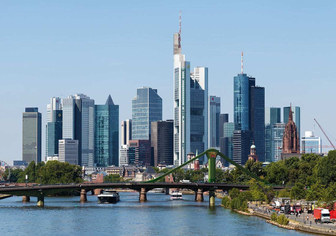 Frankfurt am Main – Skyline der Bankenmetropole